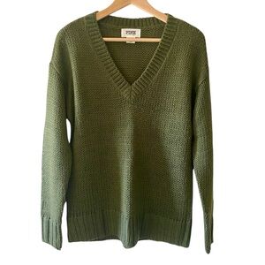 PINK Victoria’s Secret Knit V-neck Sweater XS Green Cozy Fall Winter Ski